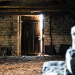 attic-112267_640